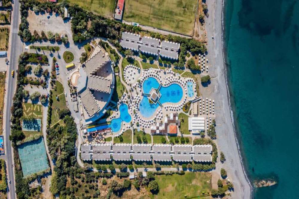 hotel met glijbanen Kreta