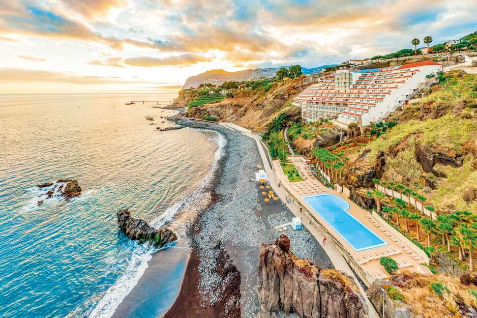 Orca Praia Madeira Portugal