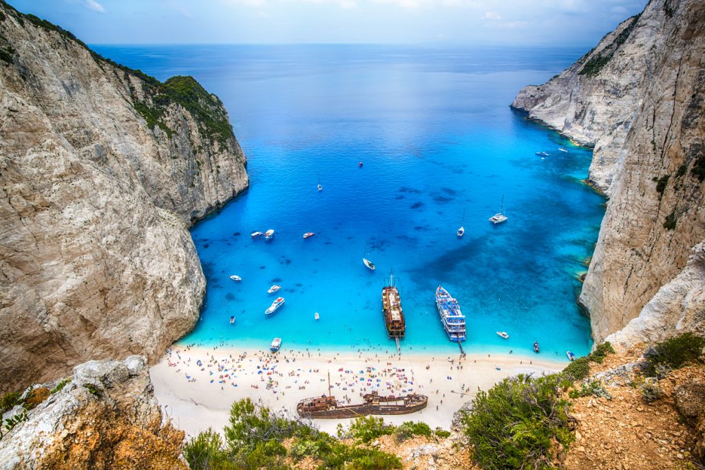 Zakynthos strand zee rotsen