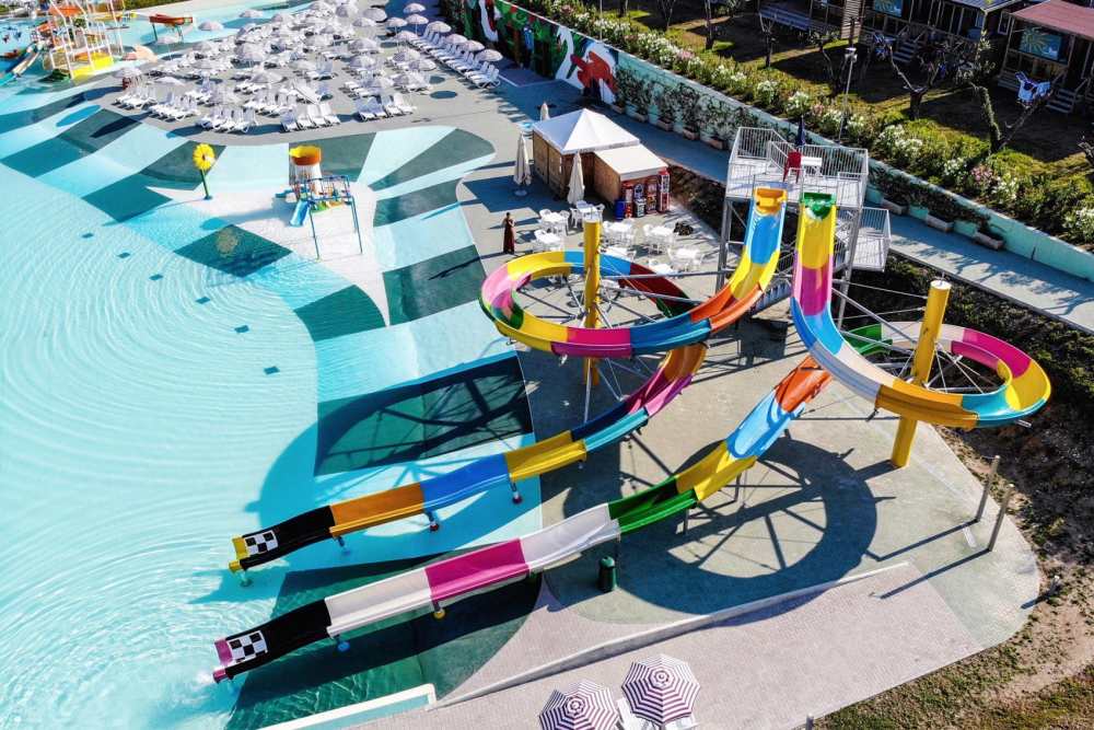 italie hotel met waterpark glijbaan